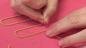 Goldstickerei – Couture-Vibes zum Mitnehmen Workshop im Rahmen des SUS25 Sustainable Fashion Weekend Süd
