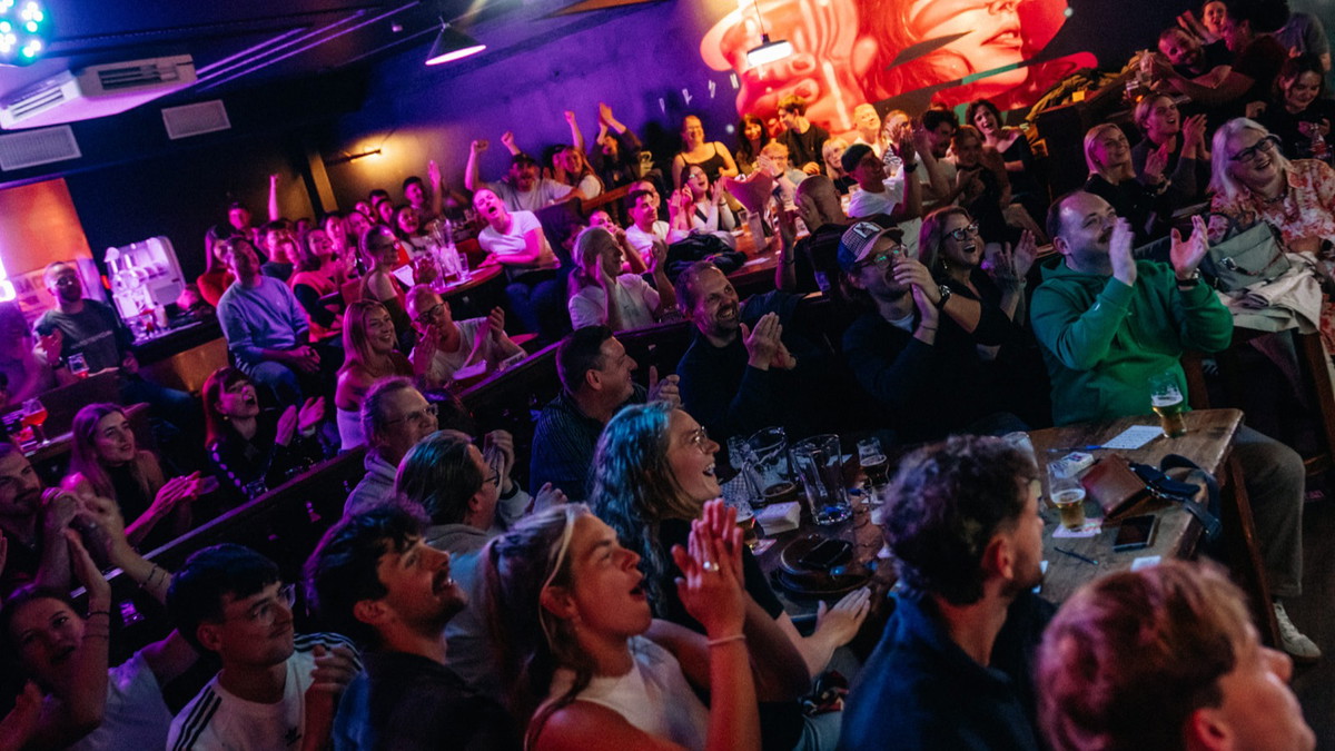 Titelbild der Veranstaltung 90er Special Karaoke Night