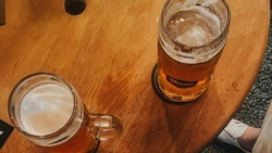 Altes Mädchen