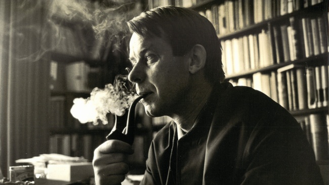 „Ich gestehe, ich brauche Geschichten, um die Welt zu verstehen.“ — Siegfried Lenz, der Erzähler