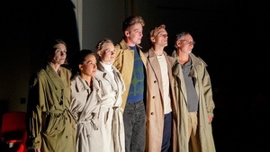 DAS SCHWEIGENDE KLASSENZIMMER