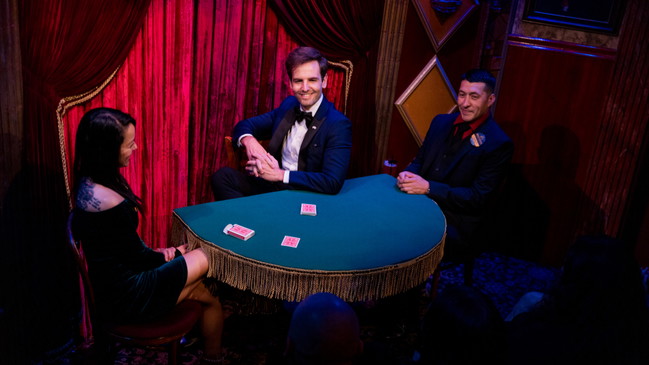 Triunfo - Direct from Magic Castle