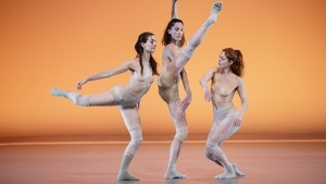 COLOURS International Dance Festival // COMPAGNIE MARIE CHOUINARD: BODY REMIX V2 & MAGNIFICAT