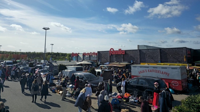 Flohmarkt famila Buchholz i.d.N.