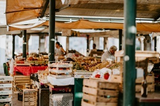 Wochenmarkt Neustadt/Nord Sudermanplatz