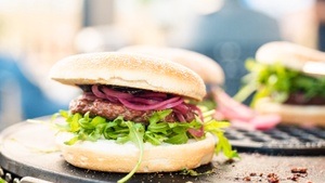 After-Work mit BBQ auf der Sonnen Plaza by BSTRD.