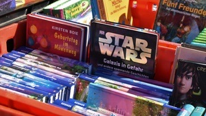 transfer. Bücherflohmarkt