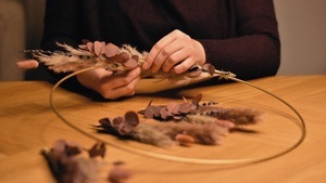 Blooming Circles I Trockenblumenkranz