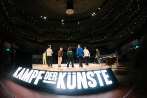 KDK Stand Up - Elbphilharmonie