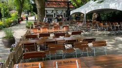 Schlössken - Der Biergarten im Schloßpark von Schloß Berge