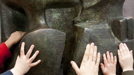 Öffentlicher Rundgang für Menschen mit und ohne Sehehinderung