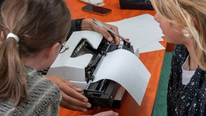 Ein Hut, ein Fleck, ein Wirbelsturm Workshop für Kinder und Jugendliche