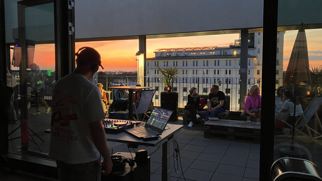 Rooftop Afterwork