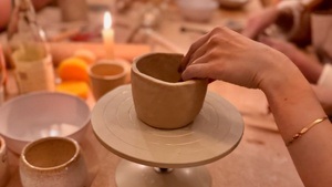 Yin Yoga & Töpfern Workshop im Studio Calma in Düsseldorf