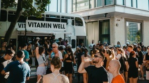 Vitamin Well Hydration Tour: Bus Stopp in Frankfurt