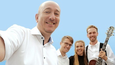 "Swinging  in Summertime" mit CHRIS HOPKINS meets the YOUNG LIONS, Konzert & Kulinarik in der coolsten Tapas-Bar Hamburgs!