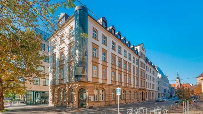 Die Polizei im „Hotel Silber“ und die lange im Verborgenen gehaltenen Geschichten queerer Menschen