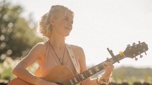 WOHNZIMMERKONZERT: JETTE JULIA (Singer-Songwriter, DE)