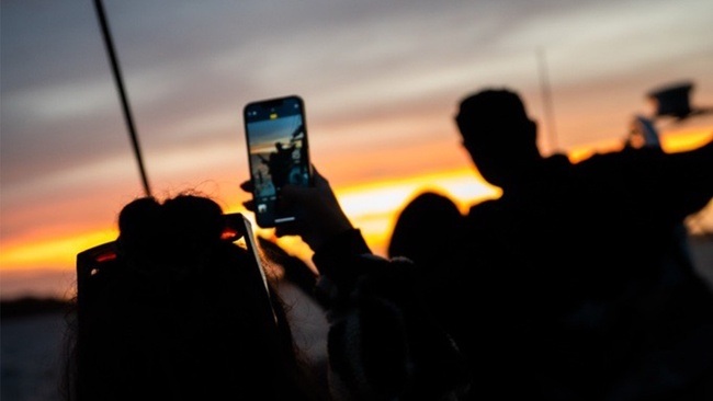 Wellenklang auf der Elbe x Frame