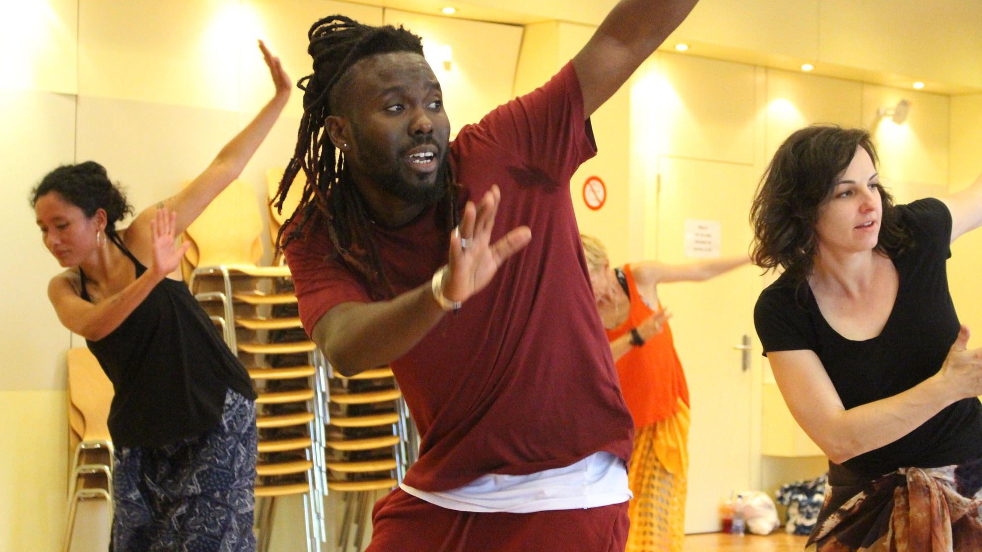 Afrikanischer Tanzkurs -Sabar Style- mit LIVE Trommel Musik