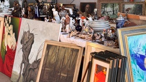 Düsseldorfer Flohmarkt am Blumengroßmarkt