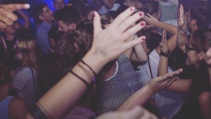 BEWEGUNGSOFFENSIVE - HipHop & Party Classics
