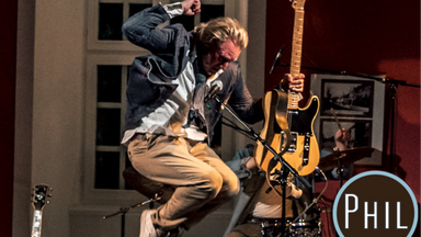 🎸 PHIL – Singer-Songwriter live im KAWAII