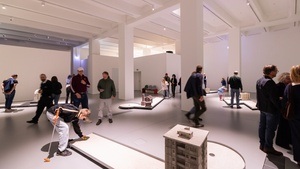 Minigolf-Turnier: Minigolf mit bunter Tüte