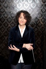 Nathalie  Stutzmann dirigiert Mozart und Schumann