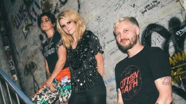 THE SUBWAYS