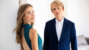 In Schwarz und Weiß – zu 4 Händen an 2 Klavieren