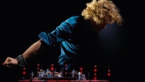 Holding Back the Years: 40 Years of Simply Red, Live in Santiago