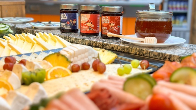 Oskars Schlemmerfrühstück bei Dresden