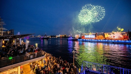 Elbe in Concert: Happy Birthday, Hamburger Hafen!