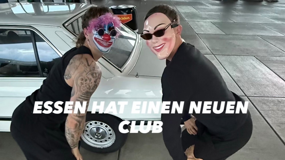 HALLOWEEN IN EINER WASCHSTRAßE?