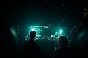 SIXCINQ PRESENTS NEW HOUSE