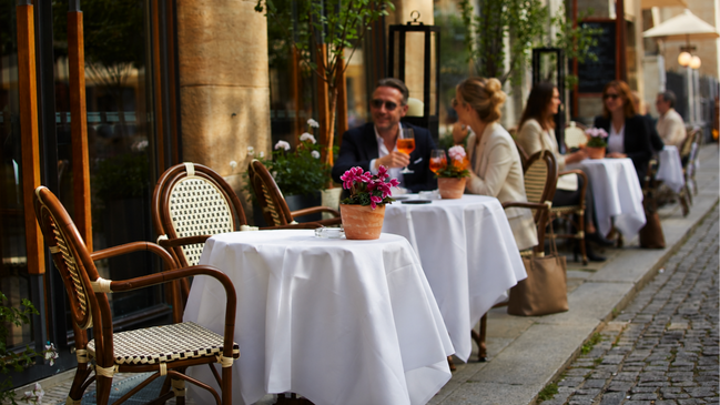 Sommer auf der Terrasse am Naschmarkt