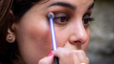 Make-Up