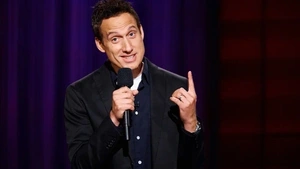 Comedy Show mit dem amerikanischen Stand-Up-Comedian Elon Gold
