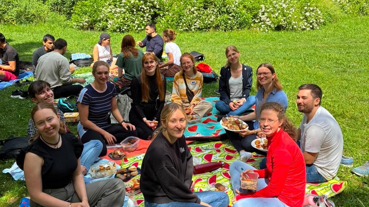 Veganer Mitbringbrunch im englischen Garten