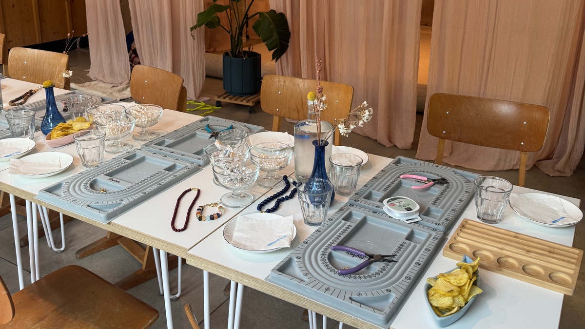 Schmuckworkshop im METTA Café