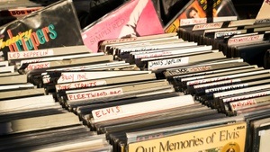 VINYL-WELTHAUS Hier&Da Flohmarkt
