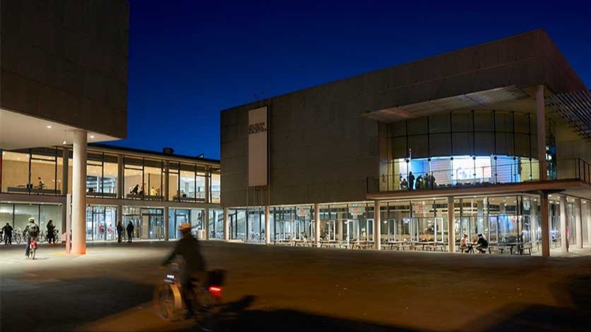 Familienführung durch die Nationalbibliothek