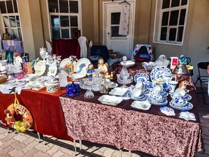 Second-Hand & Antik Markt