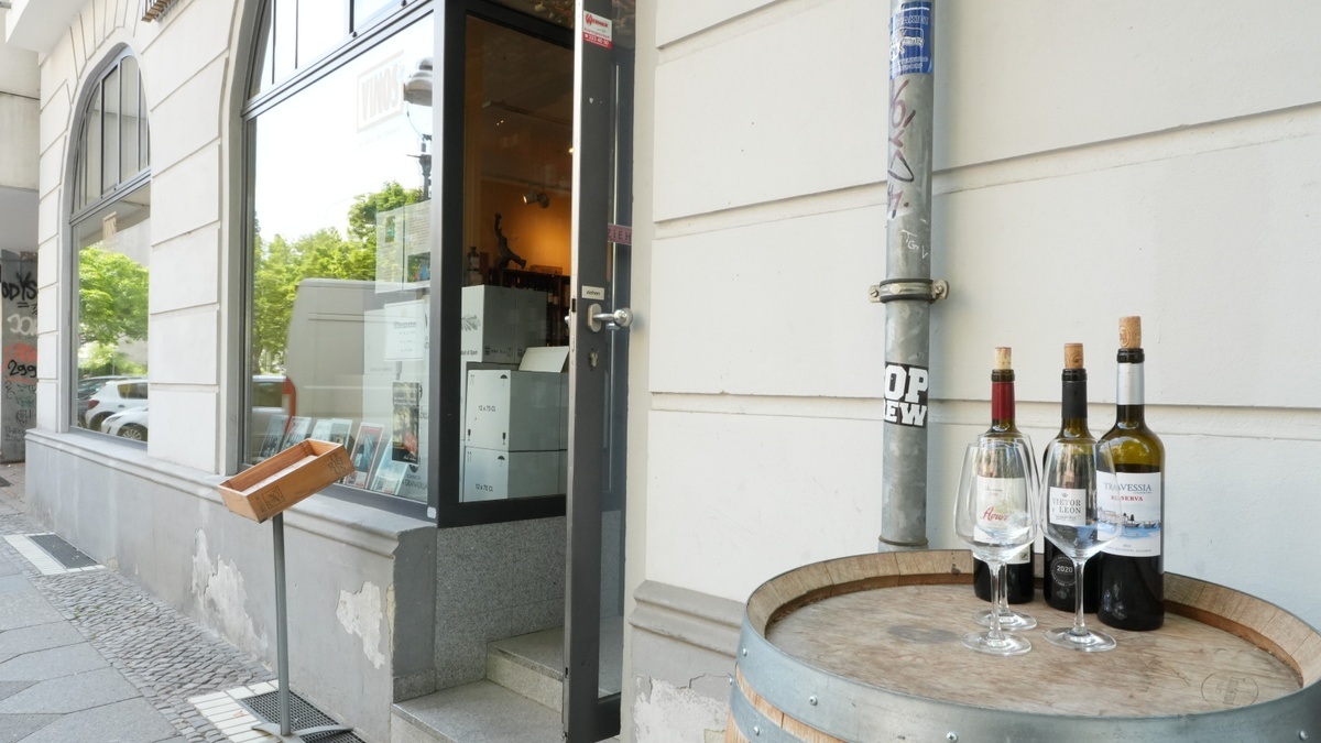 VINOS & BEATS Spanischer Wein trifft rhythmischen Sound – ein (Wein)Abend mit Adrian Luz