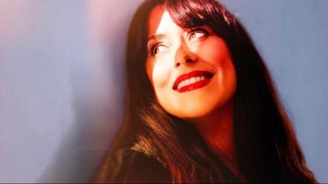 VÉRONIQUE ELLING & BAND