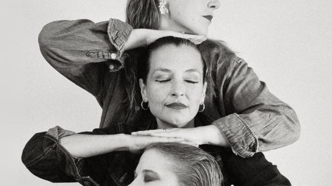 Lilith Kollektiv - Irgendwas mit Liebe - Eine szenische Lesung mit Liedern, Gedichten und Geschichten