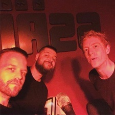 Liedersofa Cologne Special - Musikalische Laberlesung mit Neuser Butterwegge Zimmermann + Indie Party
