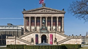 Führung für Studierende durch die Alte Nationalgalerie
