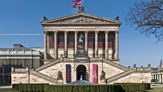 Führung für Studierende durch die Alte Nationalgalerie
